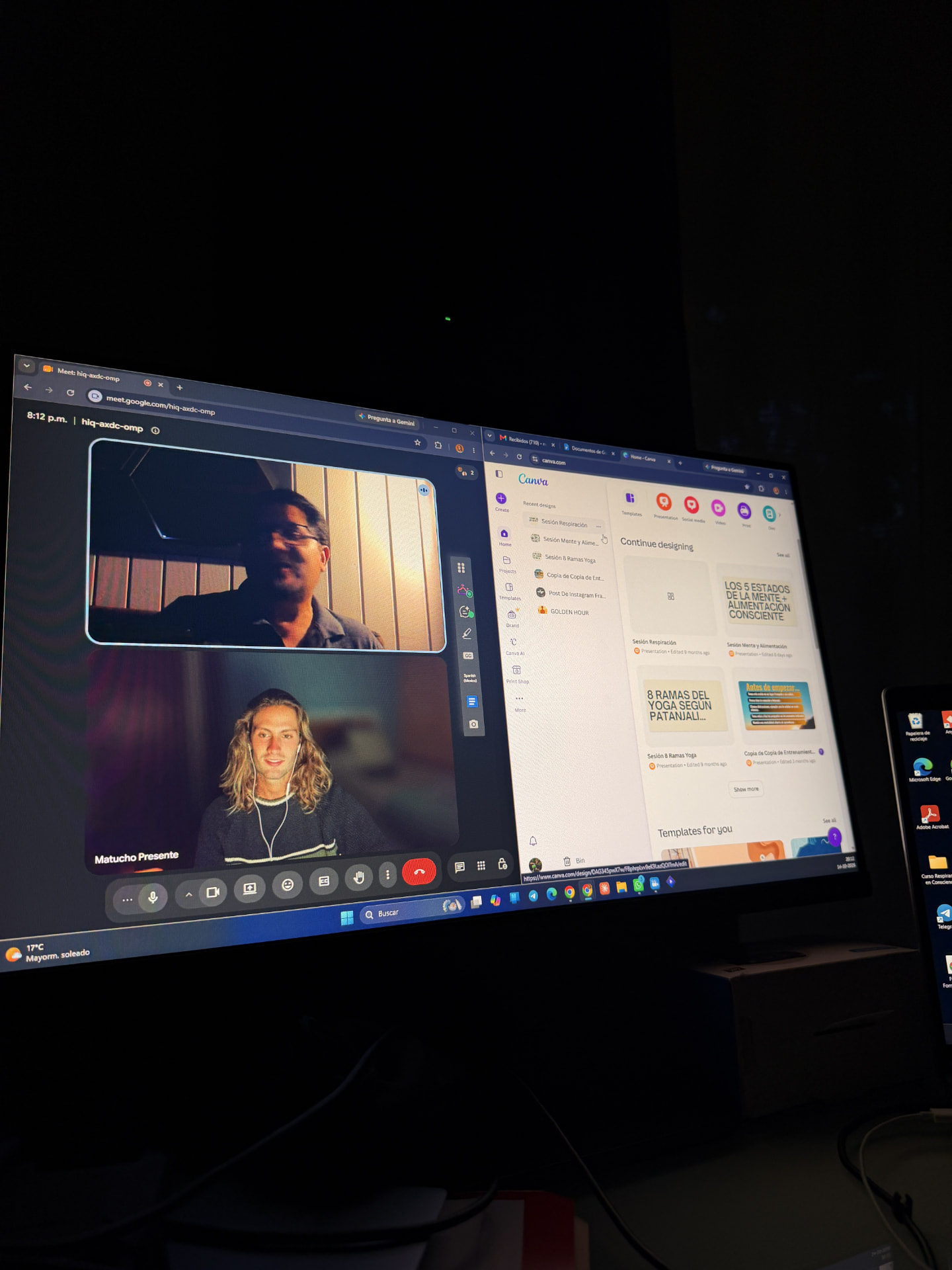 Sesión privada por videollamada en un monitor